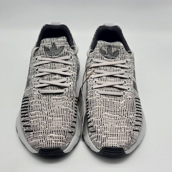Adidas Swift Run 22 Mens Gray Black Running Shoe Sneaker GZ1555 Size 6 - Picture 2 of 8